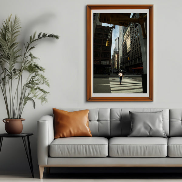 DELIVERY MAN ON THE 5TH AV.